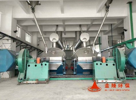 Waste salt drying complete treatment device